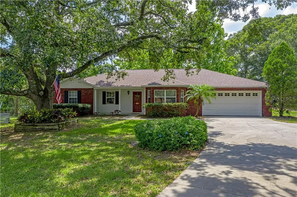 610 Gibson Road S Lakeland FL 33813