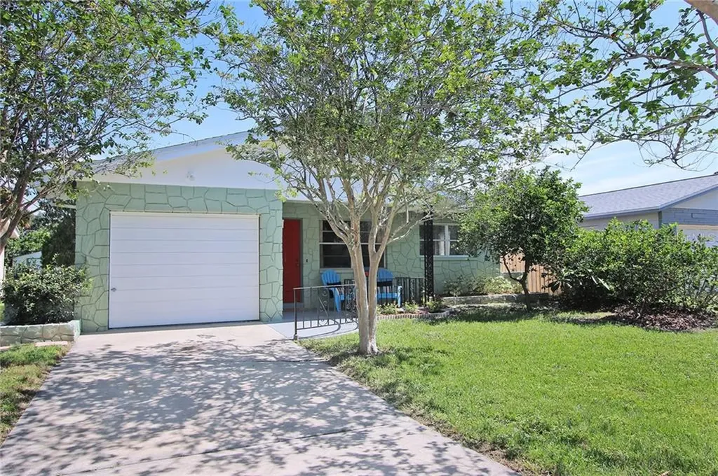 5629 16th Avenue N St Petersburg FL 33710
