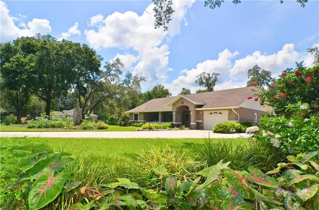 2206 Ray Road Valrico FL 33594