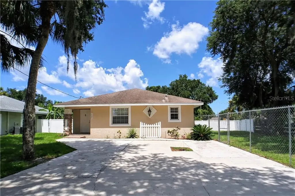 2425 9th Avenue E Palmetto FL 34221