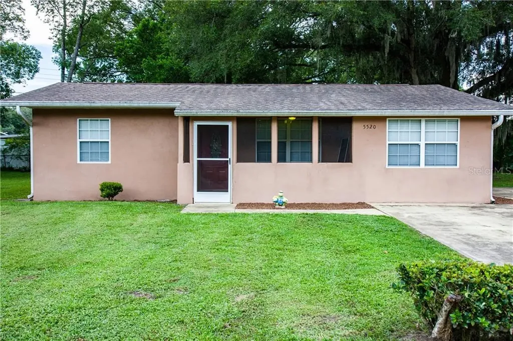 5520 24th Street Zephyrhills FL 33542