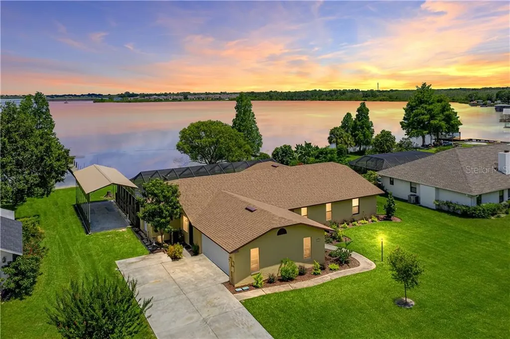 926 Van Drive Auburndale FL 33823