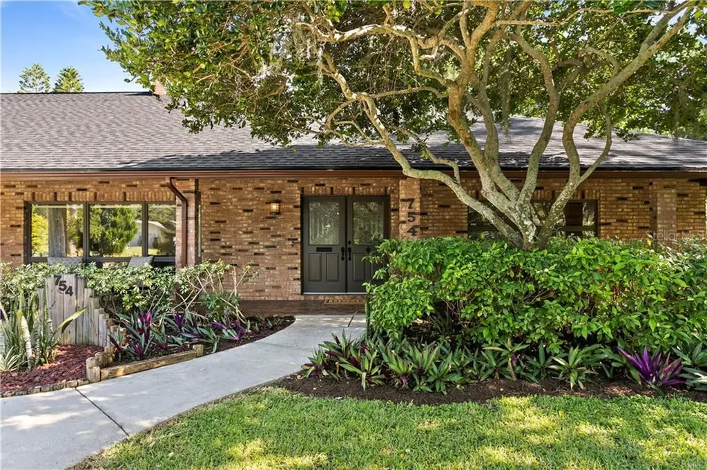 754 Pinellas Point Drive S St Petersburg FL 33705