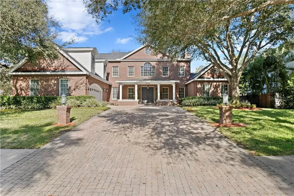 4315 W Beachway Drive Tampa FL 33609