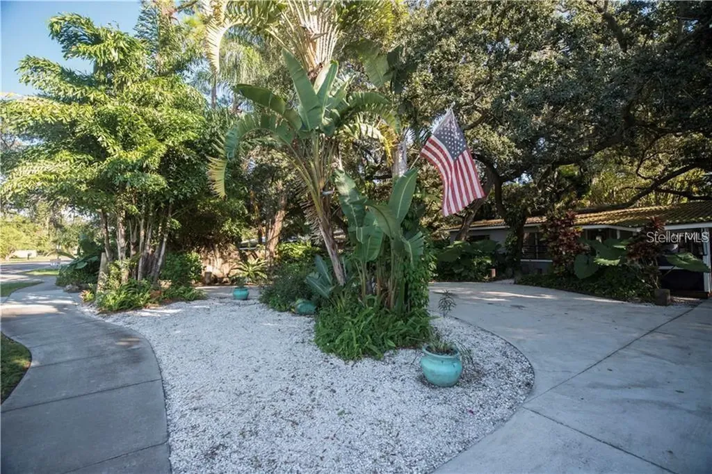 6270 62nd Avenue N Pinellas Park FL 33781