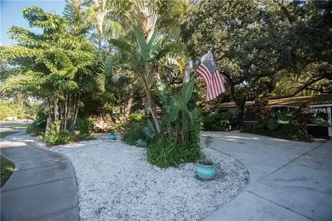 6270 62nd Avenue N Pinellas Park FL 33781