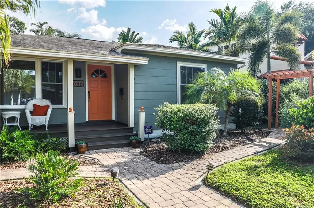 646 15th Avenue NE St Petersburg FL 33704