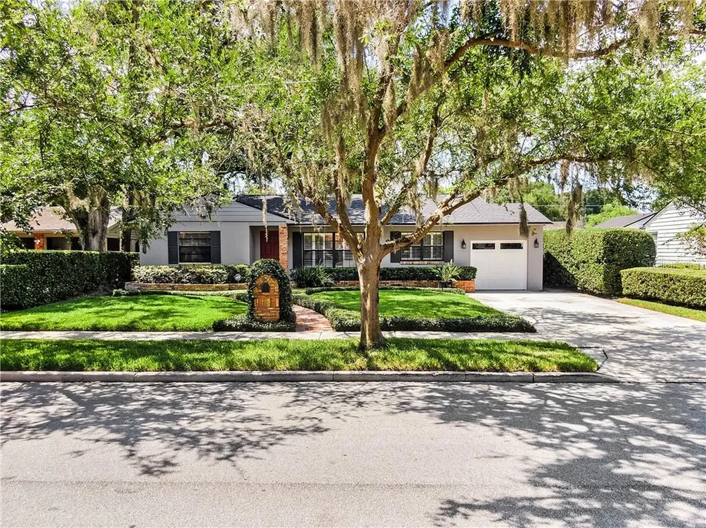 1136 Bryn Mawr Street Orlando FL 32804