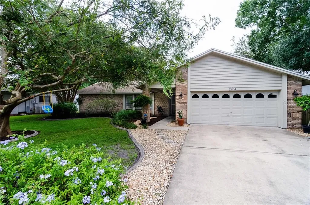 2704 Derbyshire Road Maitland FL 32751