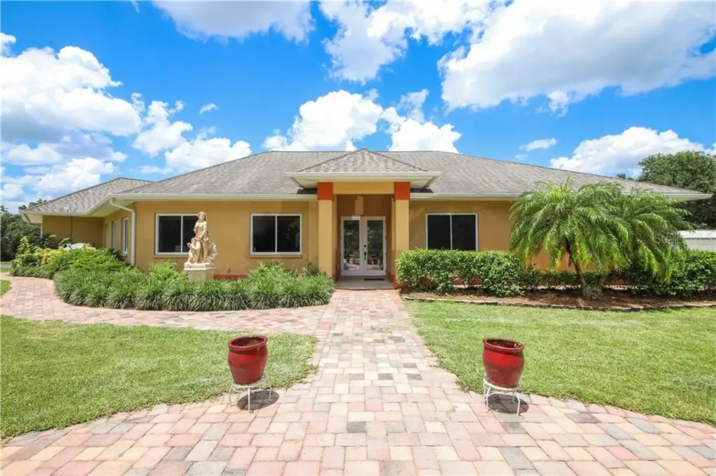 9717 289th Street E Myakka City FL 34251