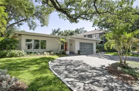 2904 W Bayshore Court Tampa FL 33611