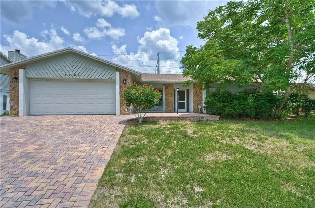 9401 Woodland Ridge Drive Temple Terrace FL 33637