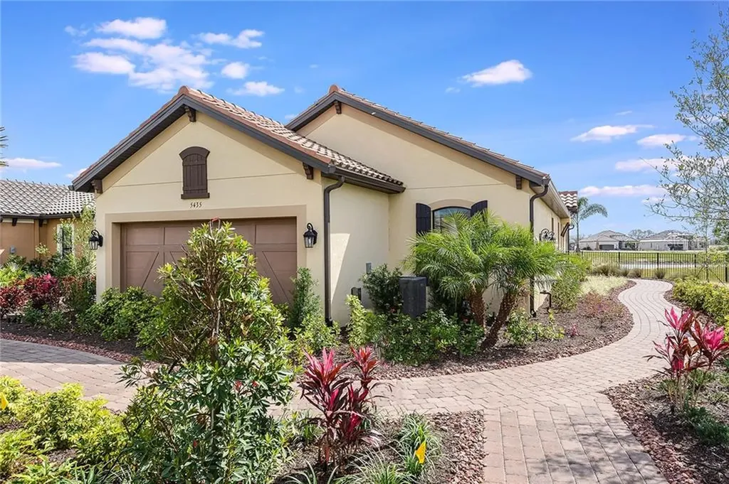5364 Bartolomeo Street Sarasota FL 34238