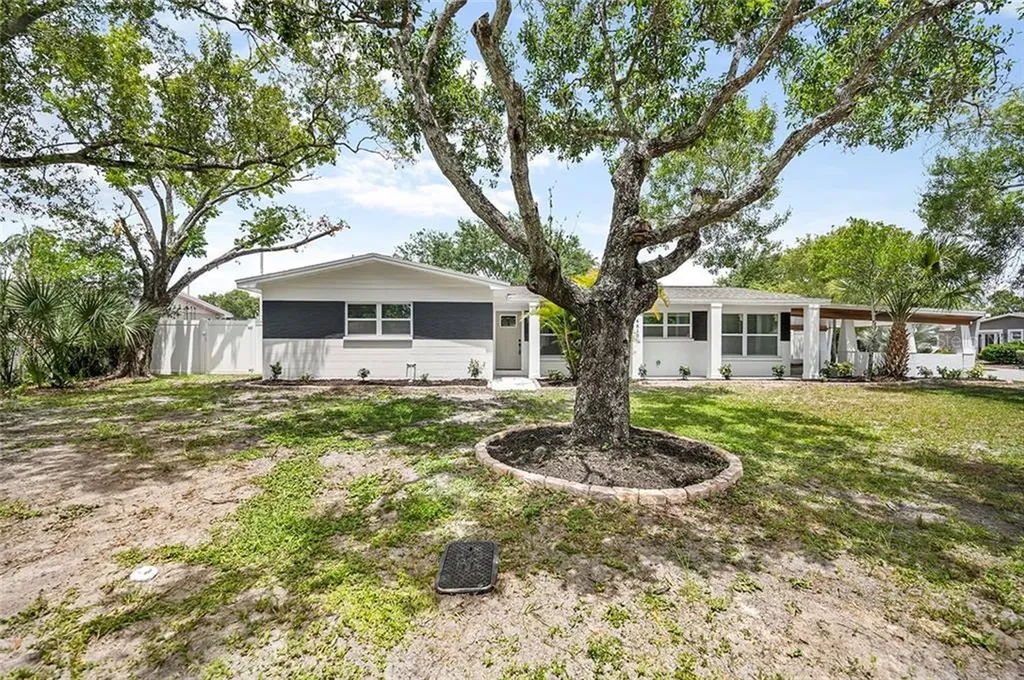 4610 S Shamrock Road Tampa FL 33611