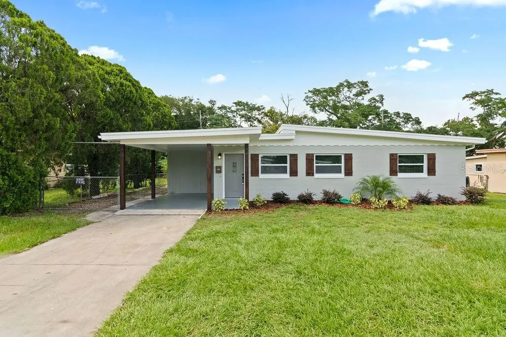 5601 La Costa Drive Orlando FL 32807