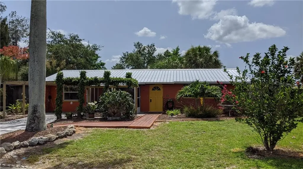 3015 15th Street W Bradenton FL 34205