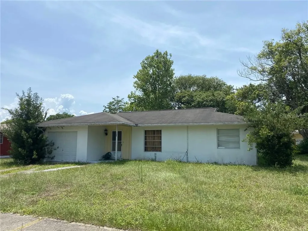1749 S Village Drive Deltona FL 32725