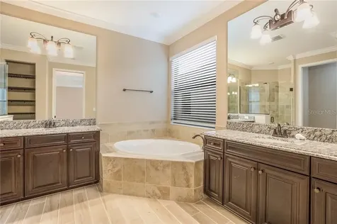 17529 Hickok Belt Loop Bradenton FL 34211