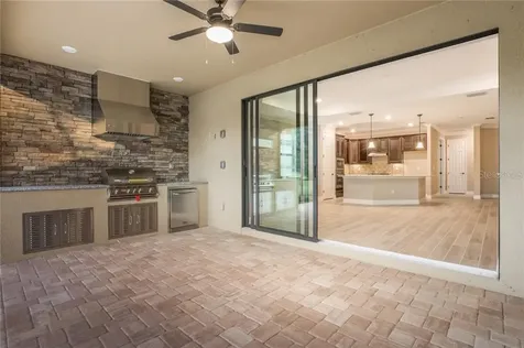 17529 Hickok Belt Loop Bradenton FL 34211