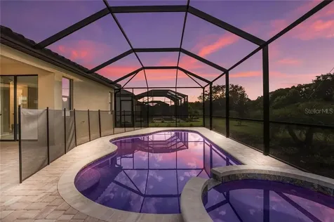 17529 Hickok Belt Loop Bradenton FL 34211