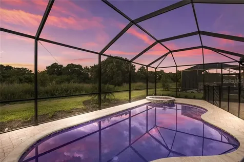 17529 Hickok Belt Loop Bradenton FL 34211