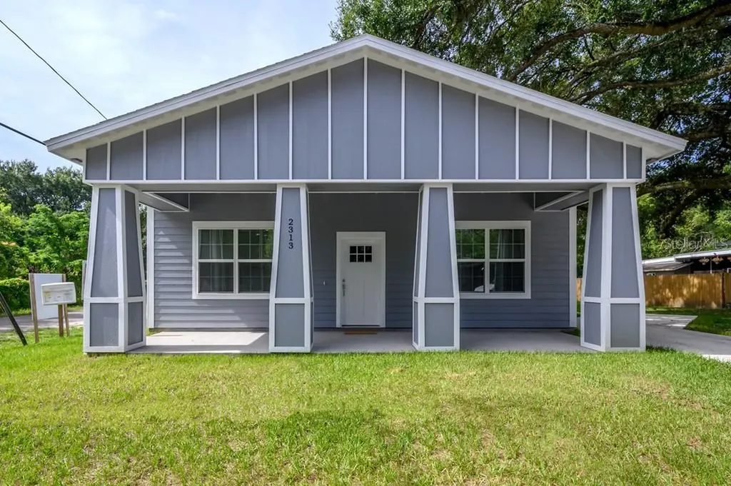 2313 E Minnehaha Street Tampa FL 33610