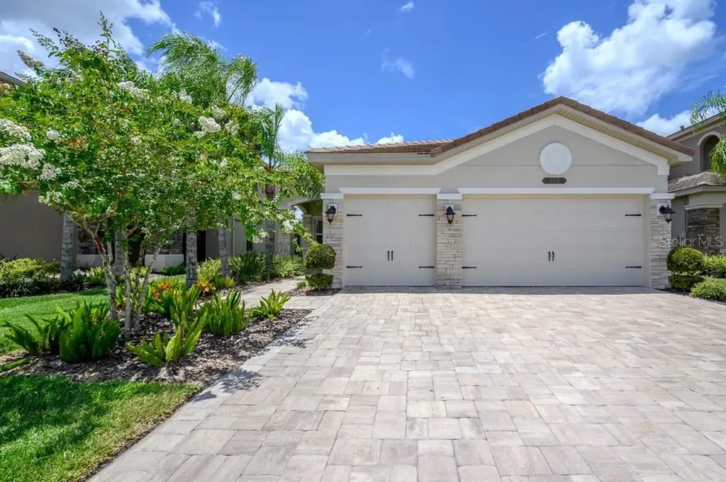 2511 Oakwood Preserve Drive Wesley Chapel FL 33543