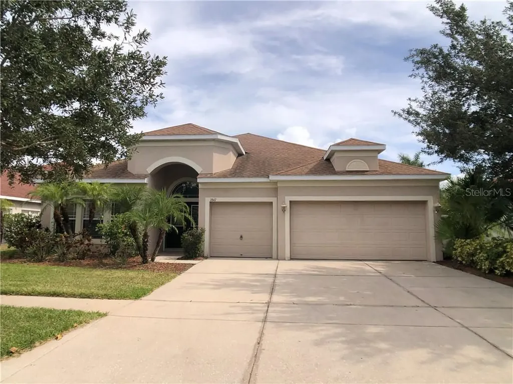 1847 Mira Lago Circle Ruskin FL 33570