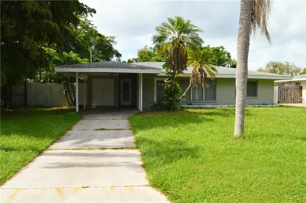 2347 Tangerine Drive Sarasota FL 34239