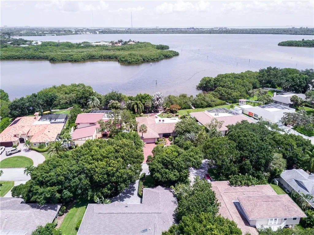 1431 75th Circle NE St Petersburg FL 33702