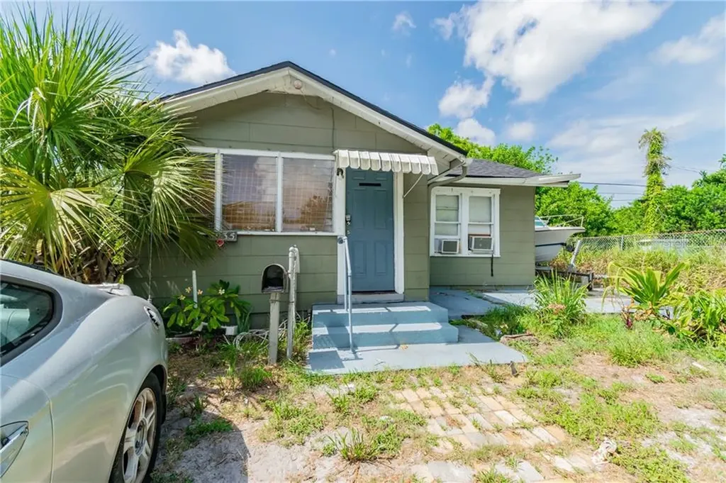 3935 15th Avenue S St Petersburg FL 33711