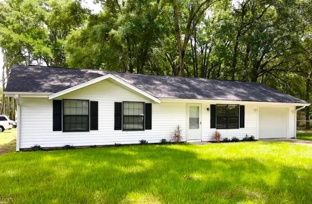 6065 NW 64th Court Ocala FL 34482