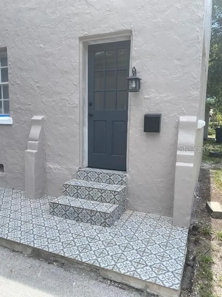 904 W Coral Street Tampa FL 33602