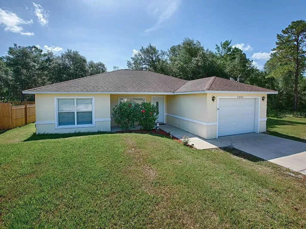 1305 9th Avenue Deland FL 32724