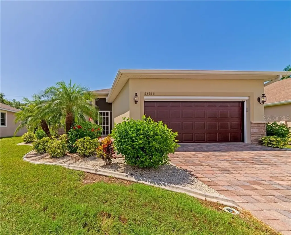 24516 Rio Villa Lakes Circle Punta Gorda FL 33950