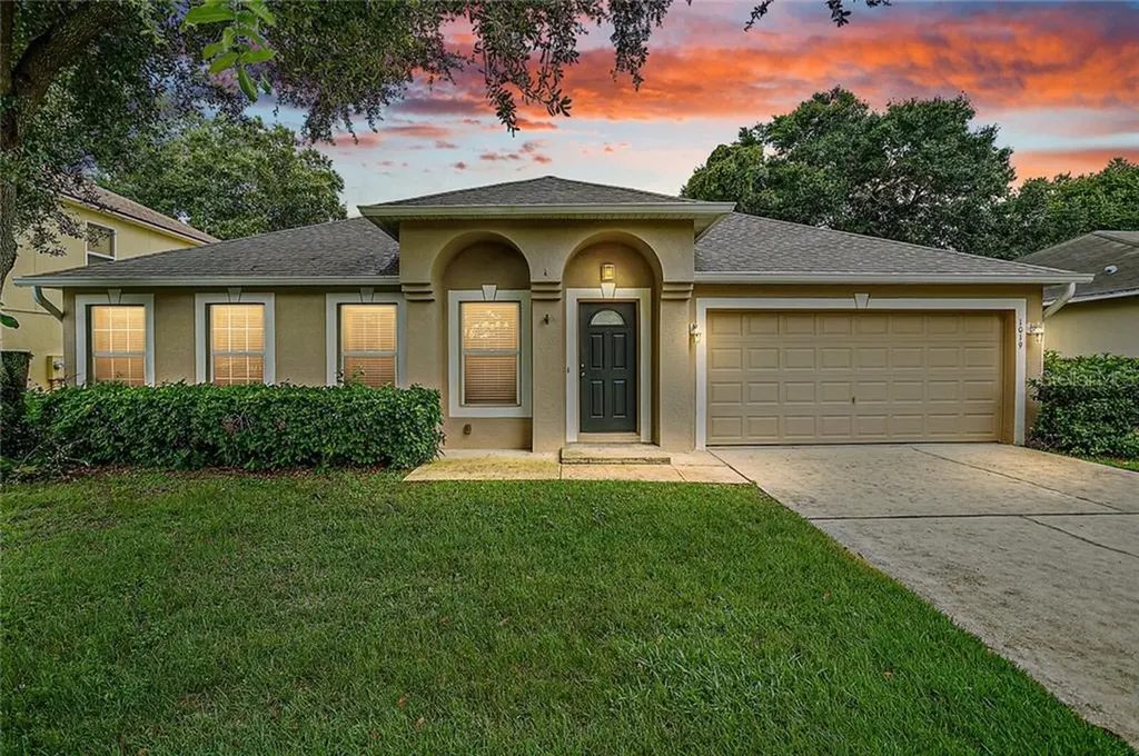 1019 Osprey Cove Circle Groveland FL 34736