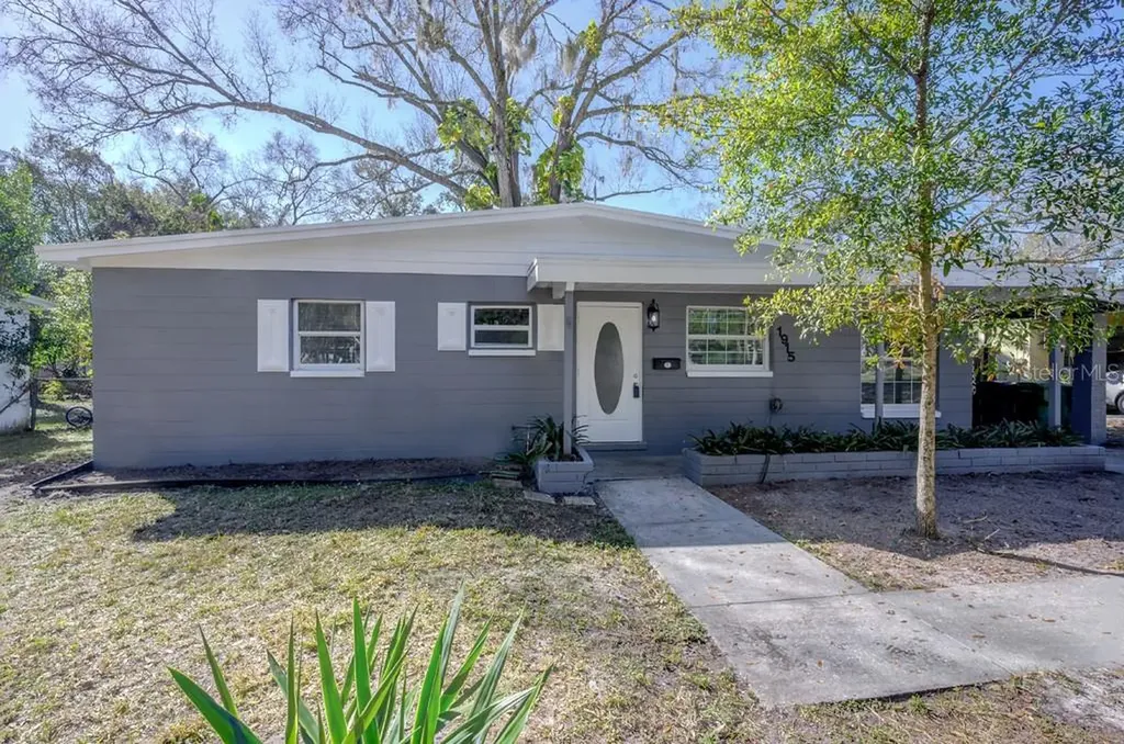 1915 E Crenshaw Street Tampa FL 33610
