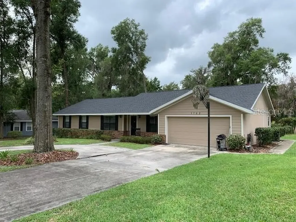 1762 SE 38th Avenue Ocala FL 34471