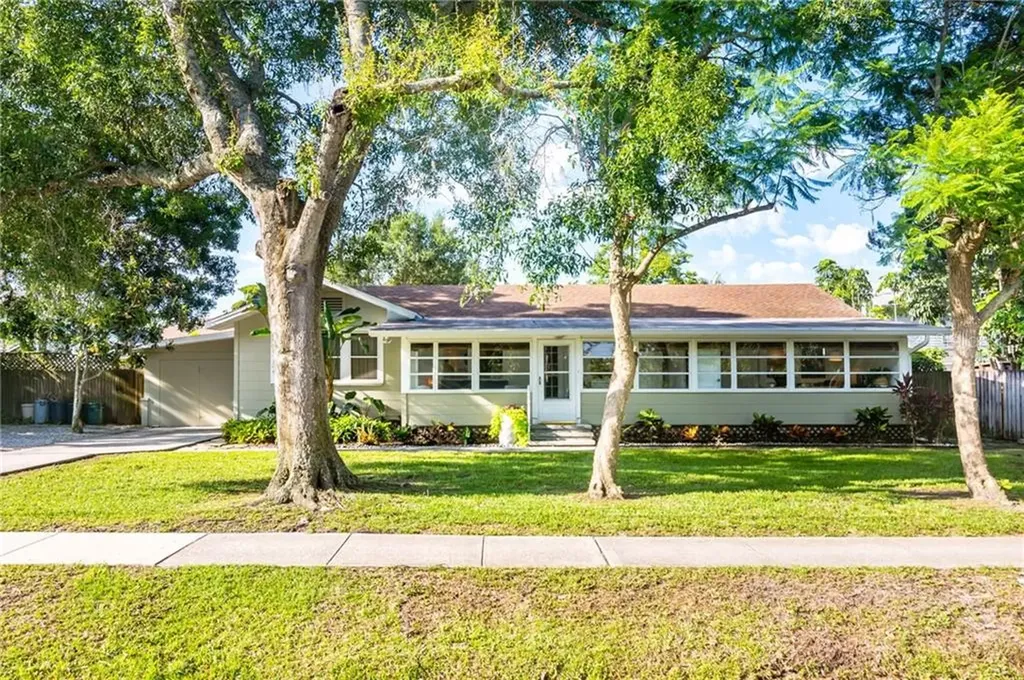 3040 Wilkinson Road Sarasota FL 34231