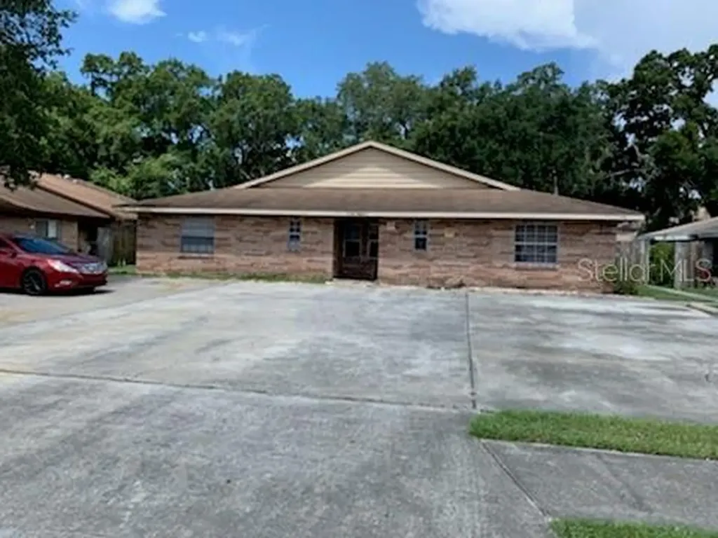 3145 Bloomingdale Villas Court Brandon FL 33511