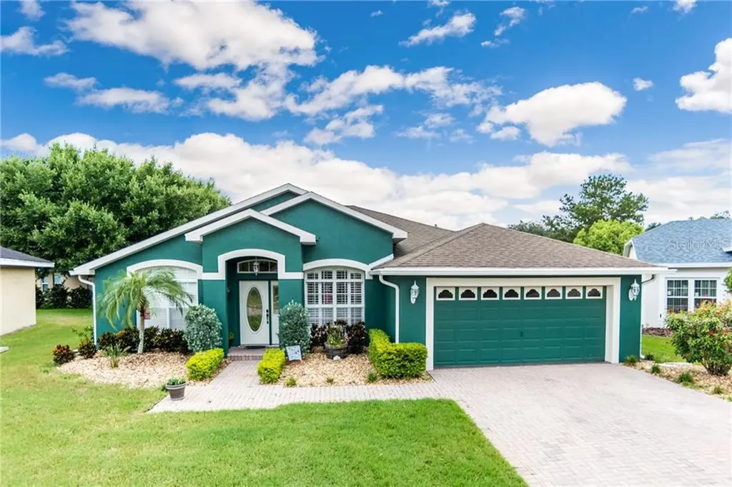 4426 Winding Oaks Circle Mulberry FL 33860