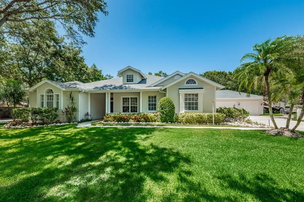 2076 Indian Creek Court Dunedin FL 34698