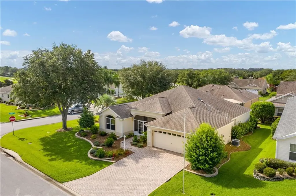 2316 Mayhurst Lane The Villages FL 32162