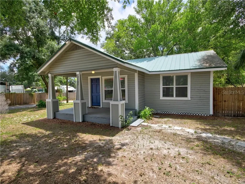7107 N Arden Avenue Tampa FL 33604
