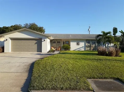 6680 13th Avenue N St Petersburg FL 33710
