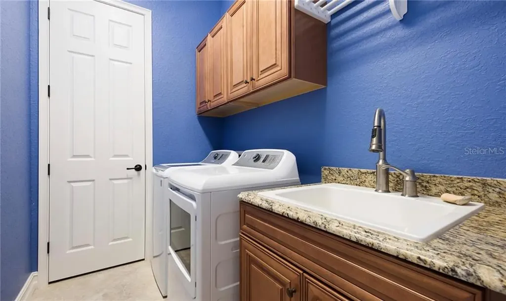 5543 Arnie Loop Bradenton FL 34211