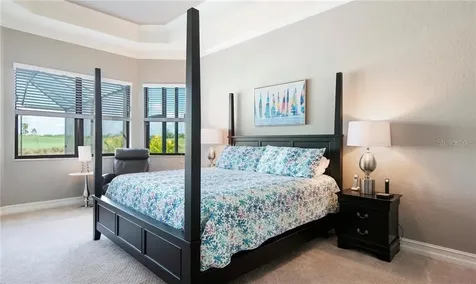5543 Arnie Loop Bradenton FL 34211