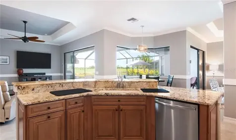 5543 Arnie Loop Bradenton FL 34211