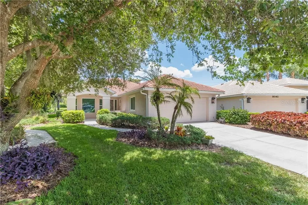 8038 Bobcat Circle Sarasota FL 34238