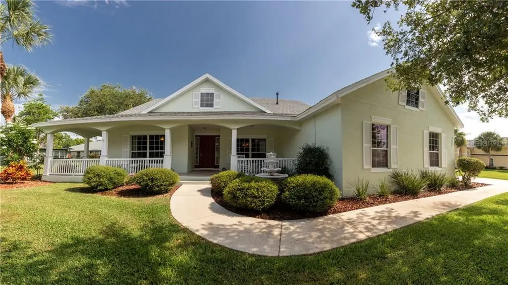 3327 Site To See Avenue Eustis FL 32726